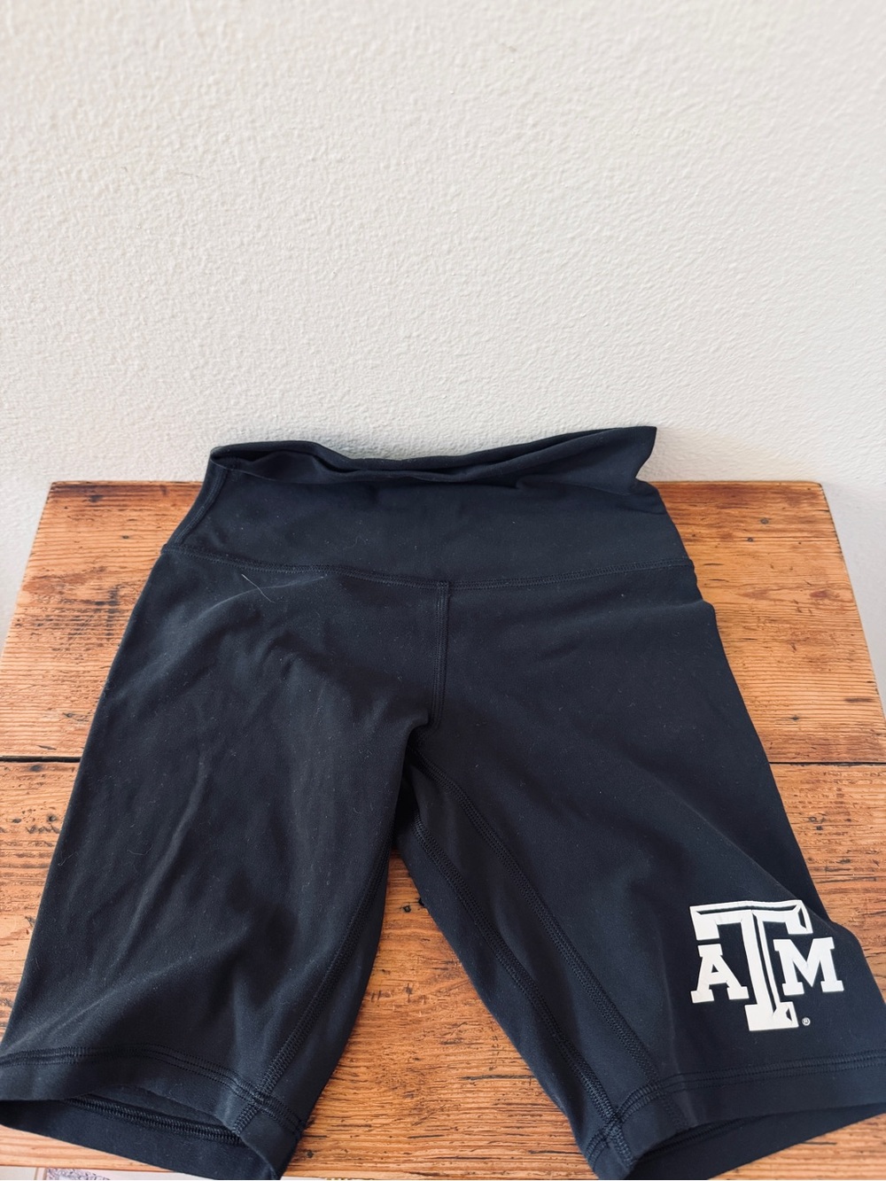 Lululemon Texas A&M Black Align High Rise Short 8” - College Line